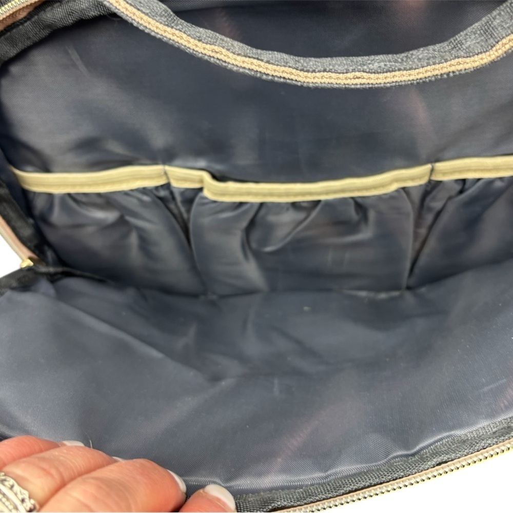Living Traveling Share Baby Backpack Gray with Built in Bassinet/Crib - Picture 8 of 14